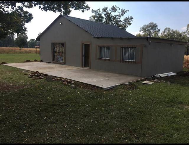 FARM FOR SALE IN VALLEY SETTLEMENT